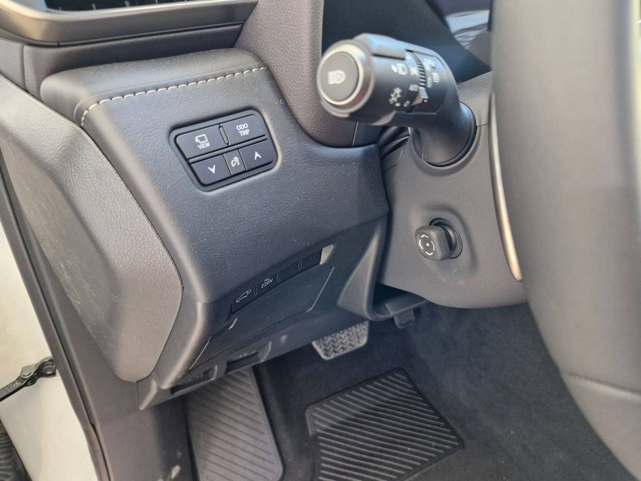 Lexus LX 700h 2026 LEXUS LX700h 3.5L 25-SPEAKERS ML URBAN 20"ALLOY 7-SEATS GCC BRAND NEW 0KM