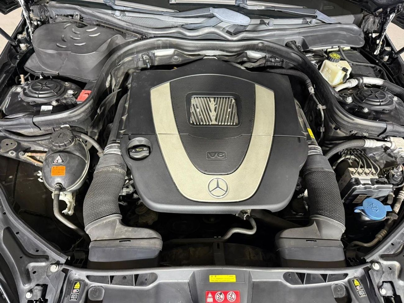 Mercedes Benz E350 3.5L | FULL SERVICE HISTORY| BLACK LEATHER SEATS | PUSH START