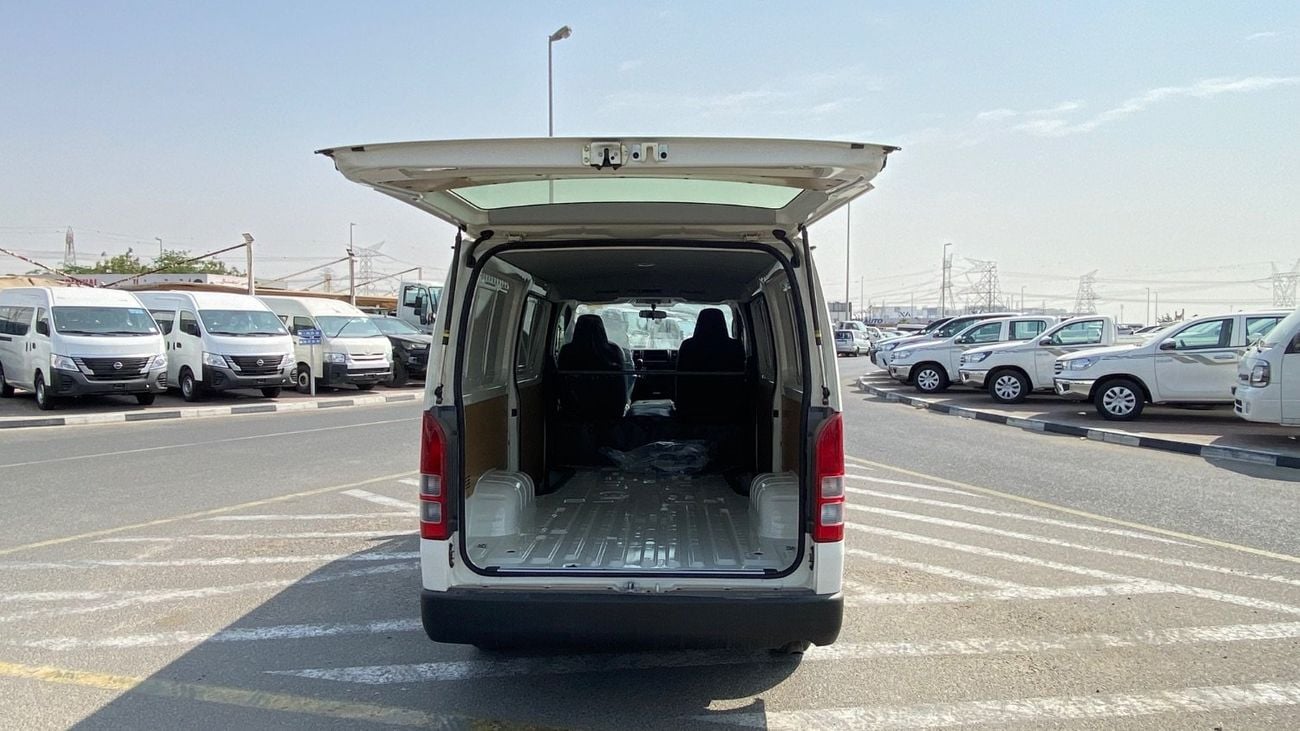تويوتا هاياس Toyota Hiace 2.5 Diesel M/T Cargo