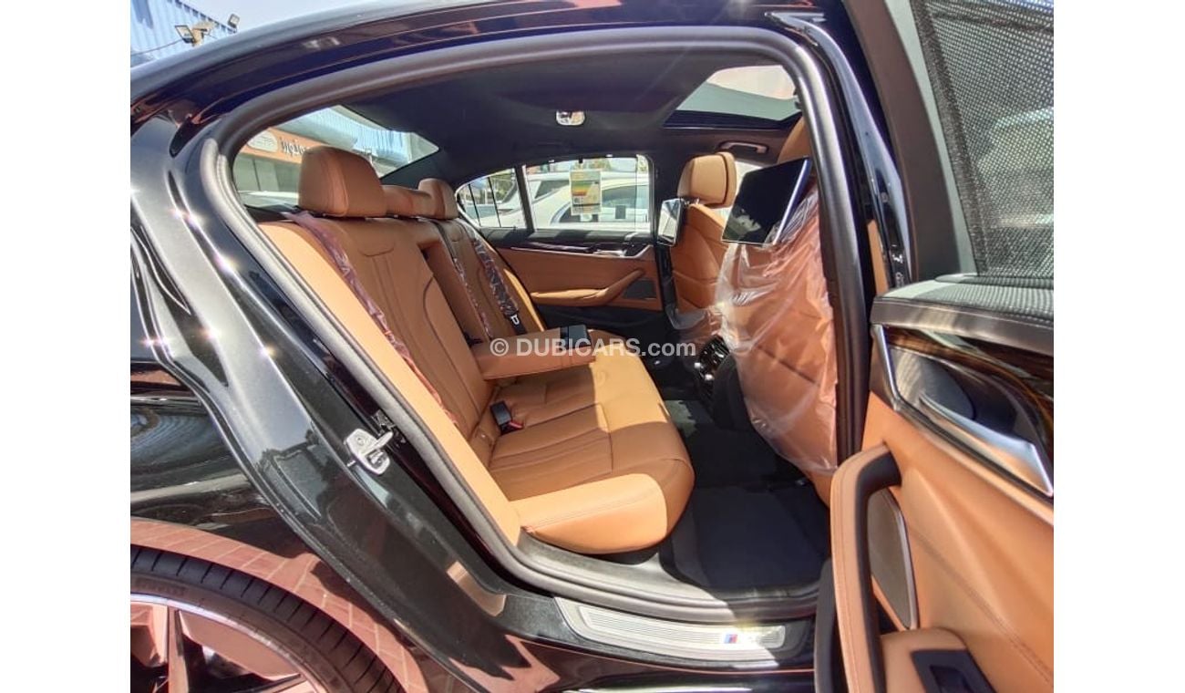 بي أم دبليو 530i لاكجري M سبورت باكج