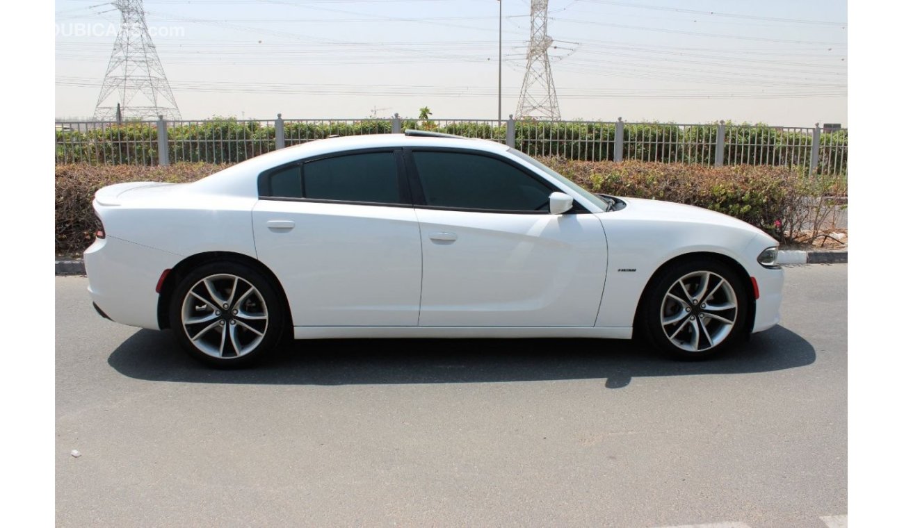 دودج تشارجر 2015/ R/T PLUS /V8/ 5.7/ GCC/ TOP SPECS/ 100% FREE OF ACCIDENT