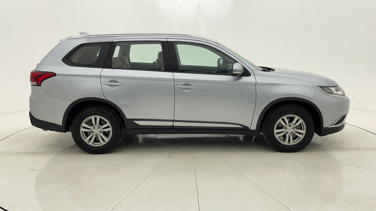Mitsubishi Outlander GLS MIDLINE 2.4 | Zero Down Payment | Home Test Drive