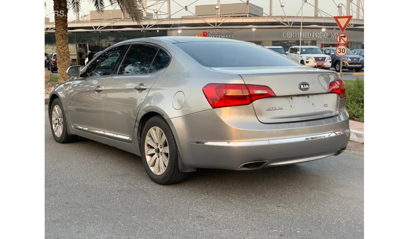 Kia Cadenza V6 2011