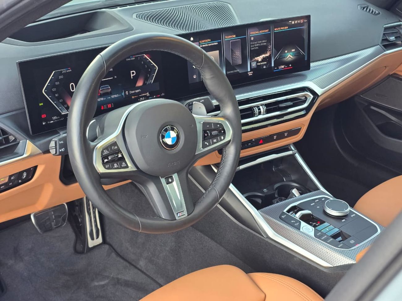 BMW 320i BMW 320i 2024 KOREAN // BODY KIT M POWER // ACCIDENT FREE // ORGINAL PAINT // LOW MILEAGE