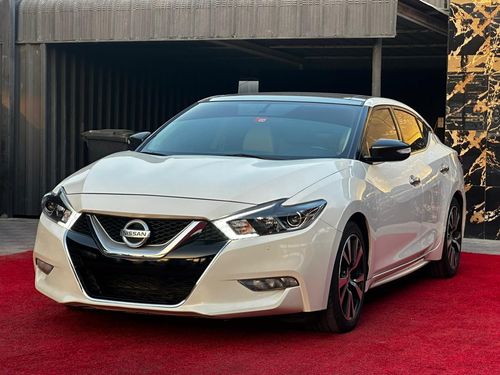 Nissan Maxima SV