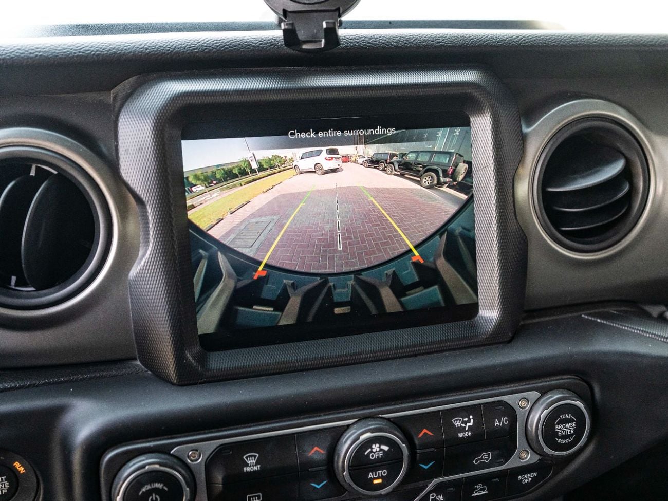 Jeep Wrangler Sport S 3.6L A/T