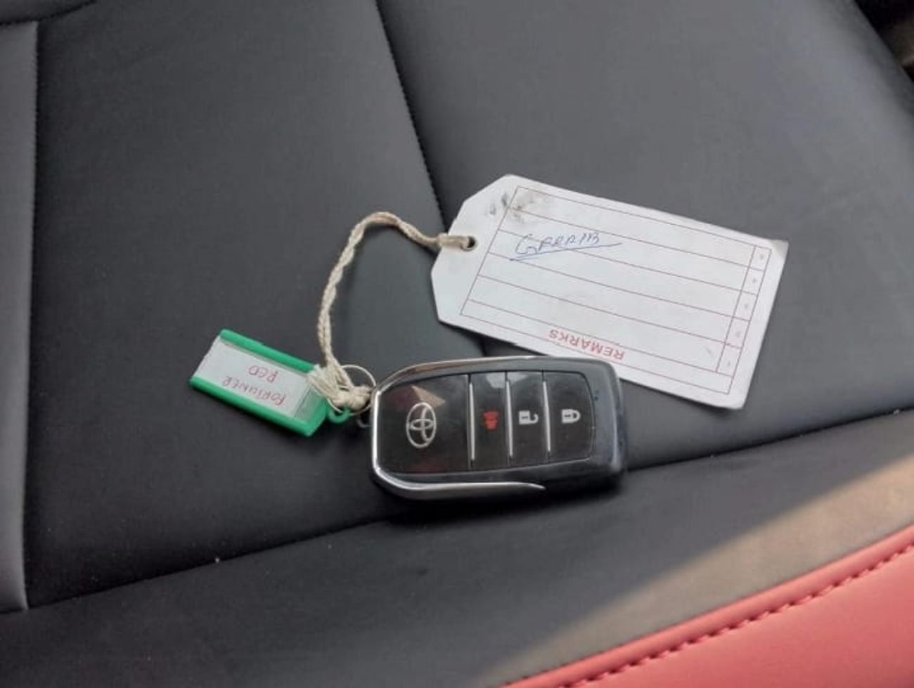 Toyota Fortuner VX-RHD-4WD-2.8L-Automatic-Diesel-7 Seats-5 Doors