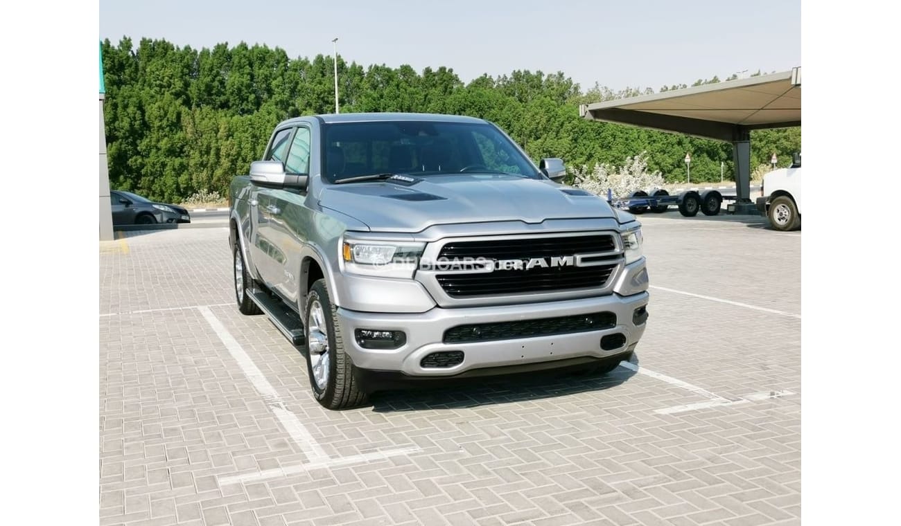 RAM 1500 Dodge RAM Laramie - 2022 - Silver