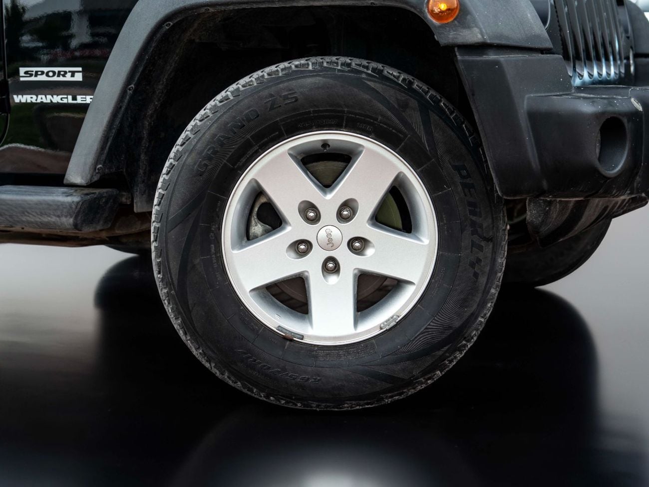 جيب رانجلر Sport 3.6L A/T (5 Seater)