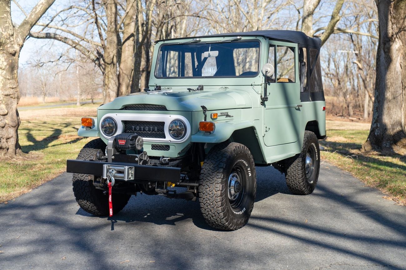 Toyota FJ Cruiser LS3 Swap, 5 Speed Manual, Restomod
