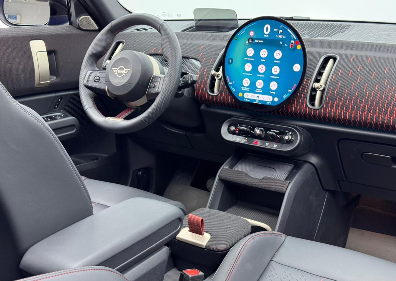 ميني كوبر إس كونتري مان 2025 Mini Cooper Countryman S Jcw Kit, Mini Warranty+Service Contract+Full Mini Service History, GCC