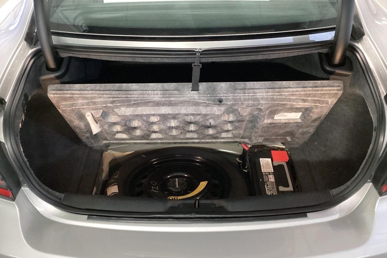 لكزس IS 350 F Sport Platinum | شامل الضمان | 0 ﺪﻔﻋﺓ ﺃﻮﻟﻯ