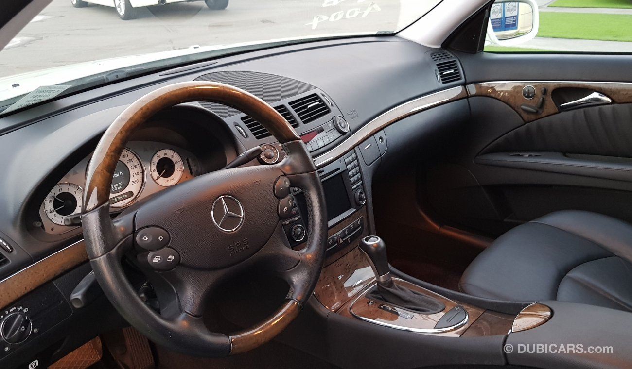 Mercedes-Benz E 350 Japan imported - Very clean car free accident 78000 km only