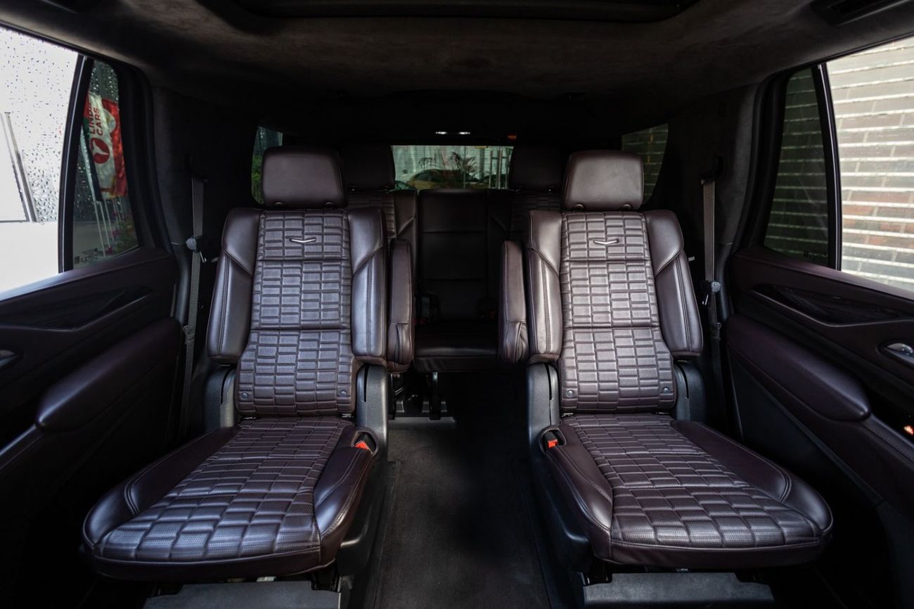 Cadillac Escalade Sport Platinum 6.2L 4WD Cadillac Escalade Sport Platinum V Body Kit 2022 GCC | Agency Warranty | Ser
