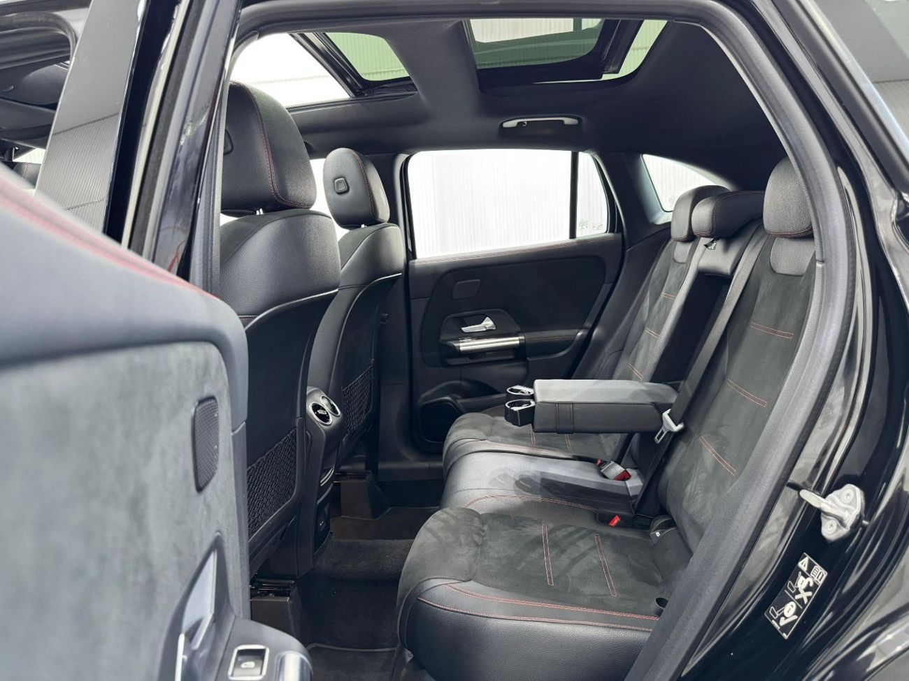 Mercedes-Benz GLA 200 AMG 1.3L 2021 Mercedes Benz GLA200 AMG, 2025 Mercedes Warranty, 2026 Mercedes Service Pack, Full Opt