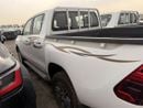 تويوتا هيلوكس 2.7L - Super White Inside Red