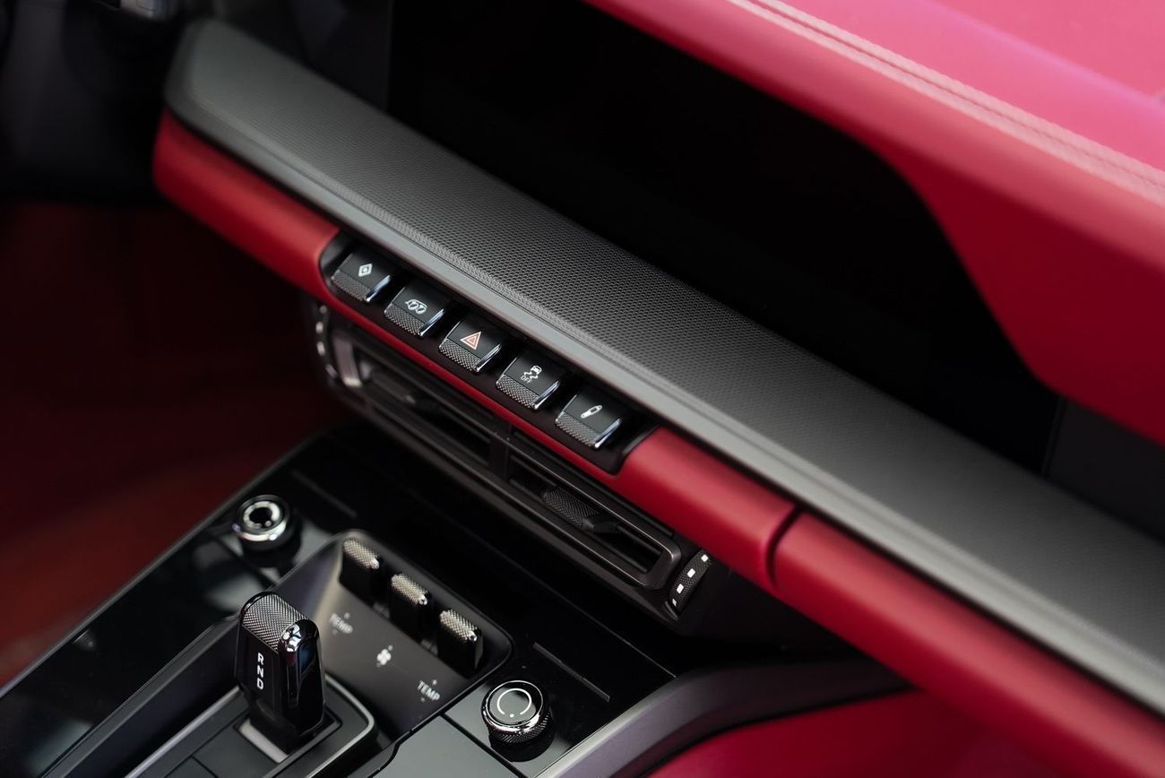 بورش 911 CARRERA S Carrera 4 3.0L (444 HP) Convertible