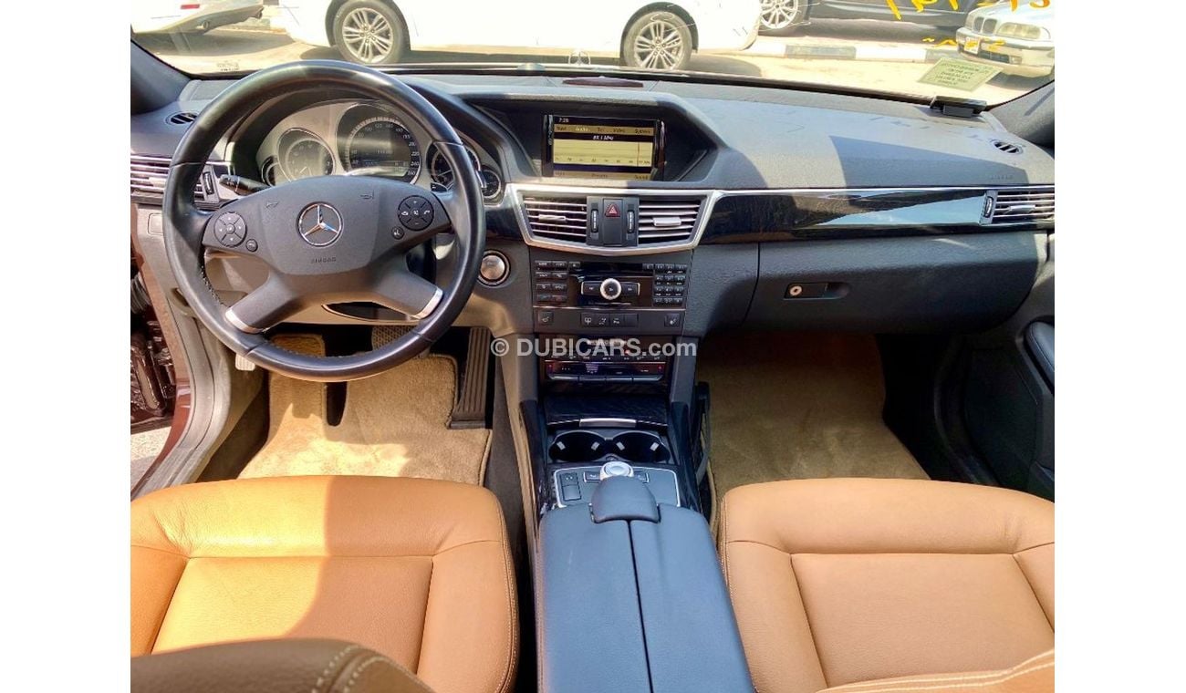 Mercedes-Benz E 350 Burgundy Color