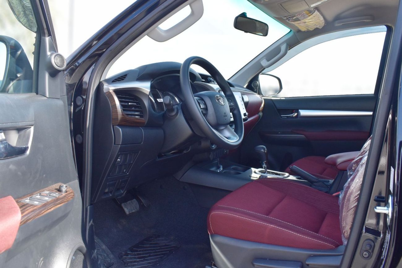 تويوتا هيلوكس TOYOTA HILUX 4.0 SR5 BLACK 2025