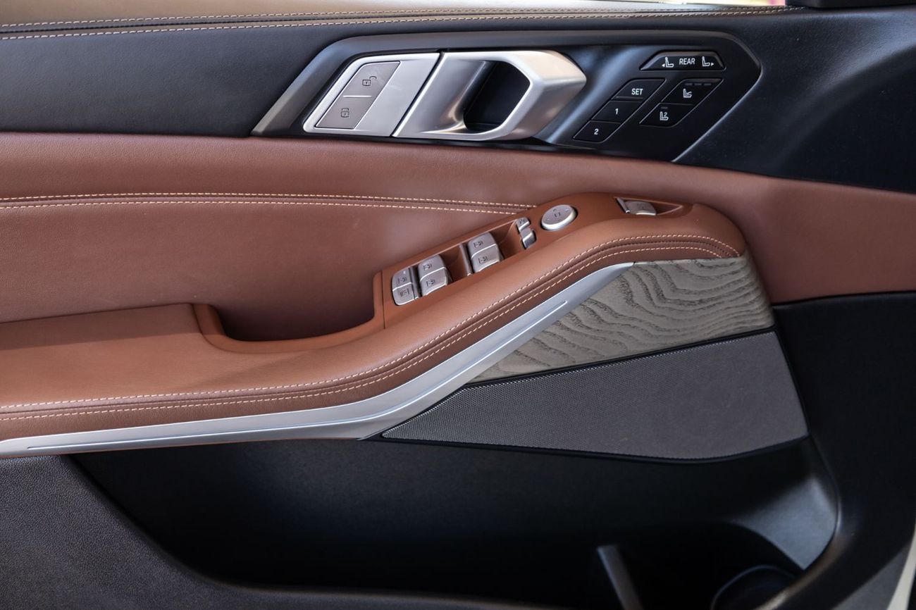 بي أم دبليو X7 40i M Sport Premium 3.0L