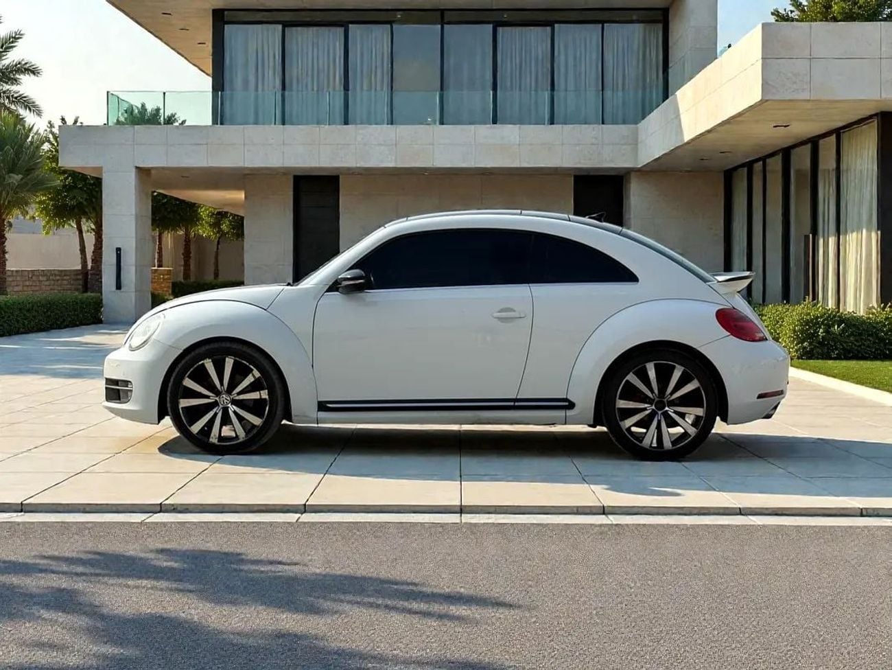 Volkswagen Beetle !! EID SALE !! 1 YEAR FREE WARRANTY !!  VOLKSWAGEN BEETLE 2.0 TSI A/T | 2015 | GCC SPECS