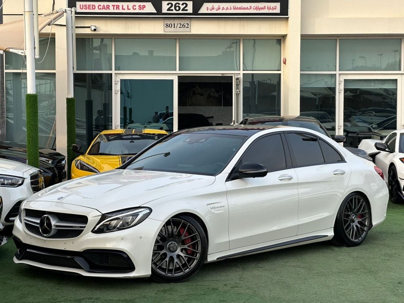 Mercedes-Benz C 63S AMG Std 4.0L (5 Seater)