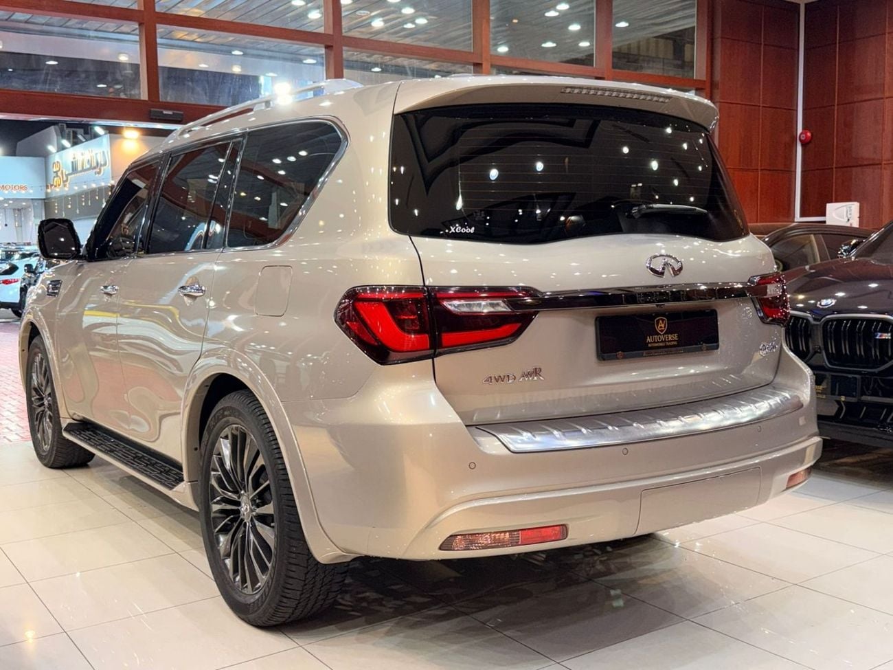 إنفينيتي QX80 Sensory 8 5.6L