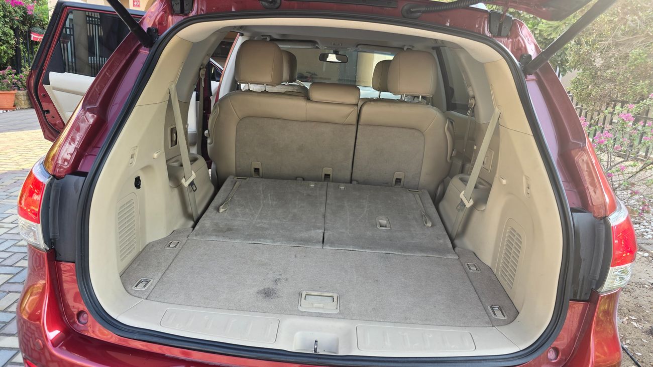 Nissan Pathfinder SV 3.5L (260 HP) 4WD