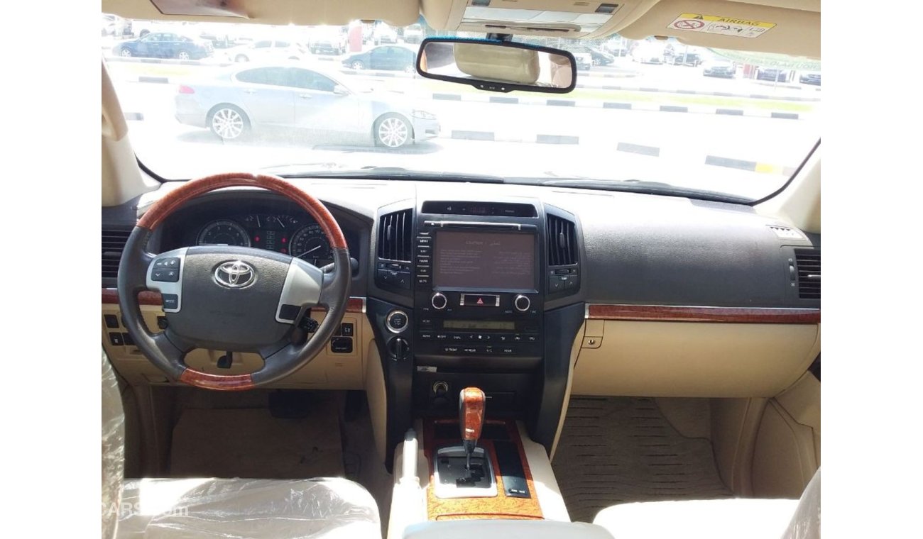 Toyota Land Cruiser Toyota Land Cruiser GX-R  V8 2015 GCC