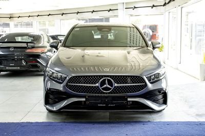 Mercedes Benz A200 Mercedes-Benz A-Class 200 2023 GCC specs