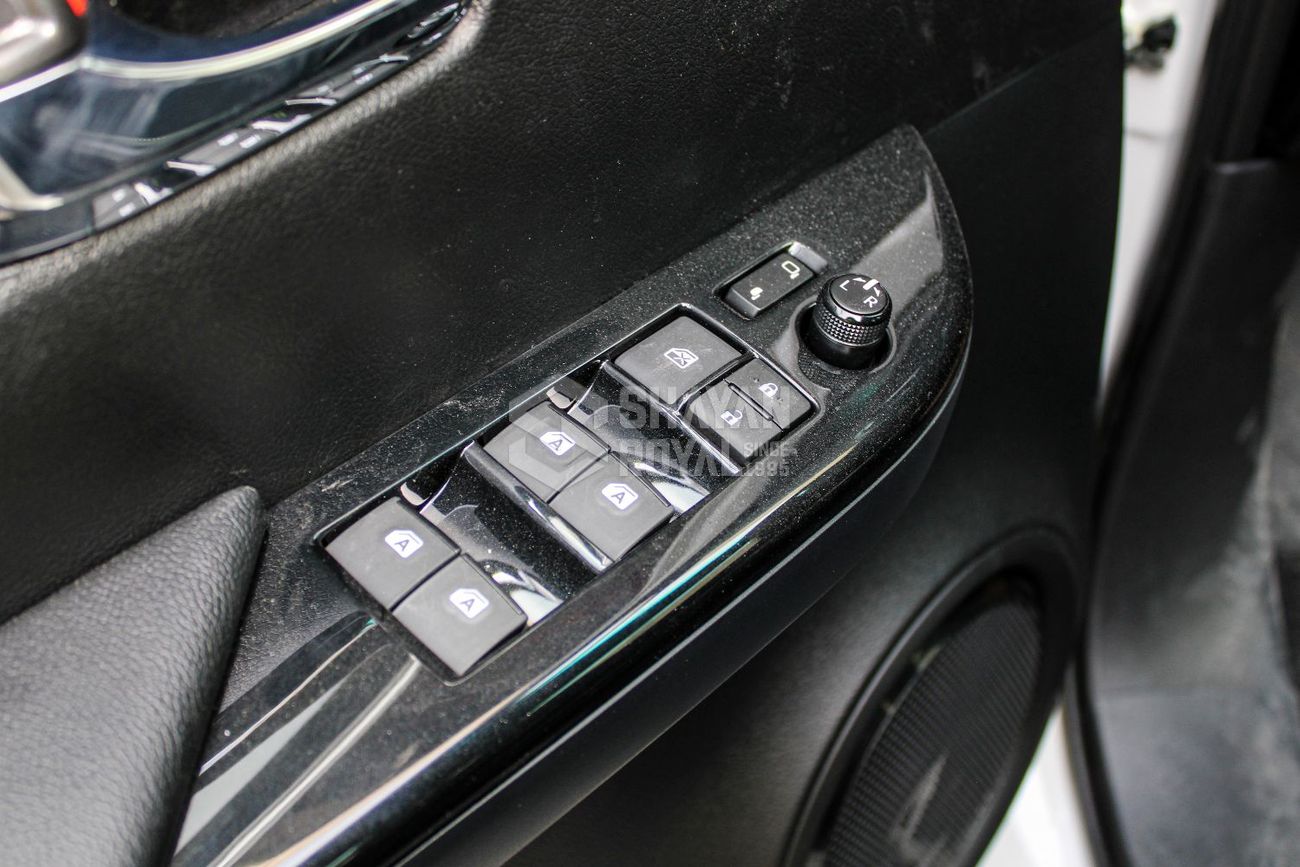 تويوتا هيلوكس LHD 4.0L PET V6 GR-SPORT 4WD AT DC 2025MY