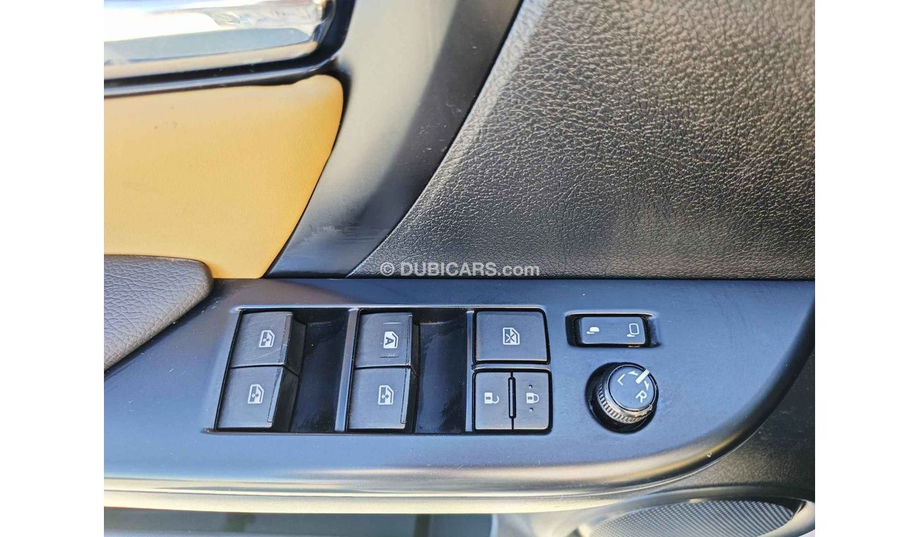 Toyota Fortuner EXR / V4 / 4WD / ORIGINAL KMS (LOT # 84604)