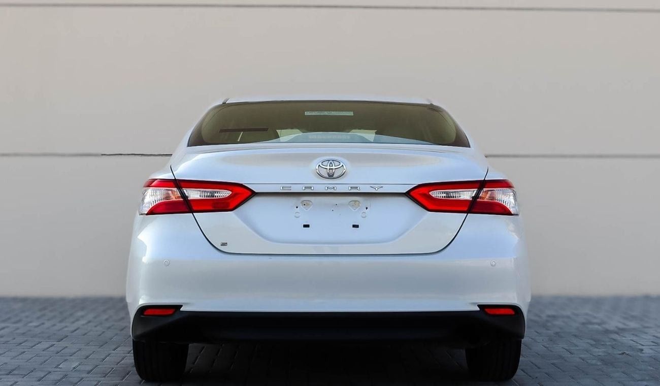 Toyota Camry S 2.5L (181 HP) Toyota Camry 2018 GCC without accidents in excellent condition 1111 P.M