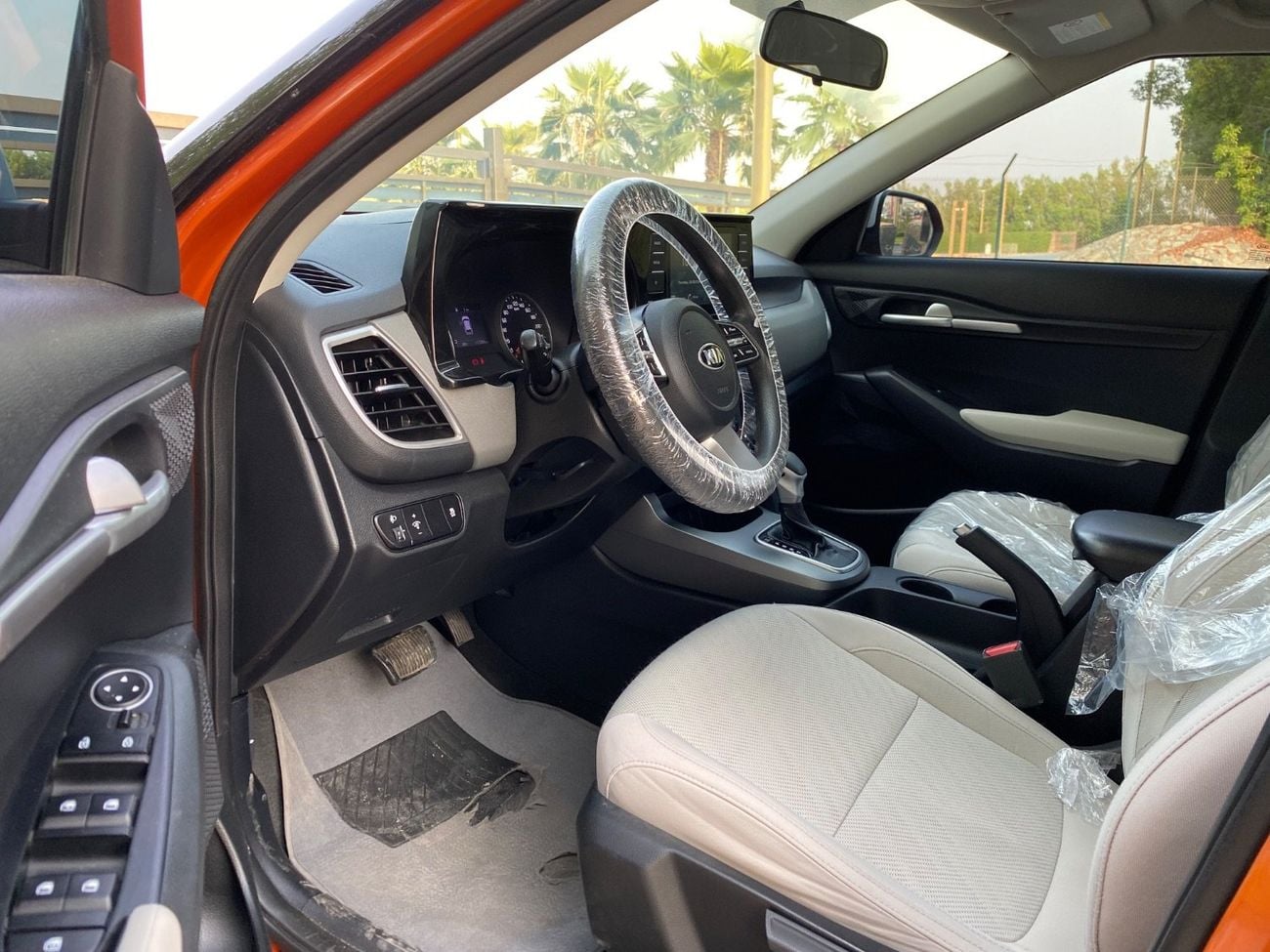 Kia Seltos EX