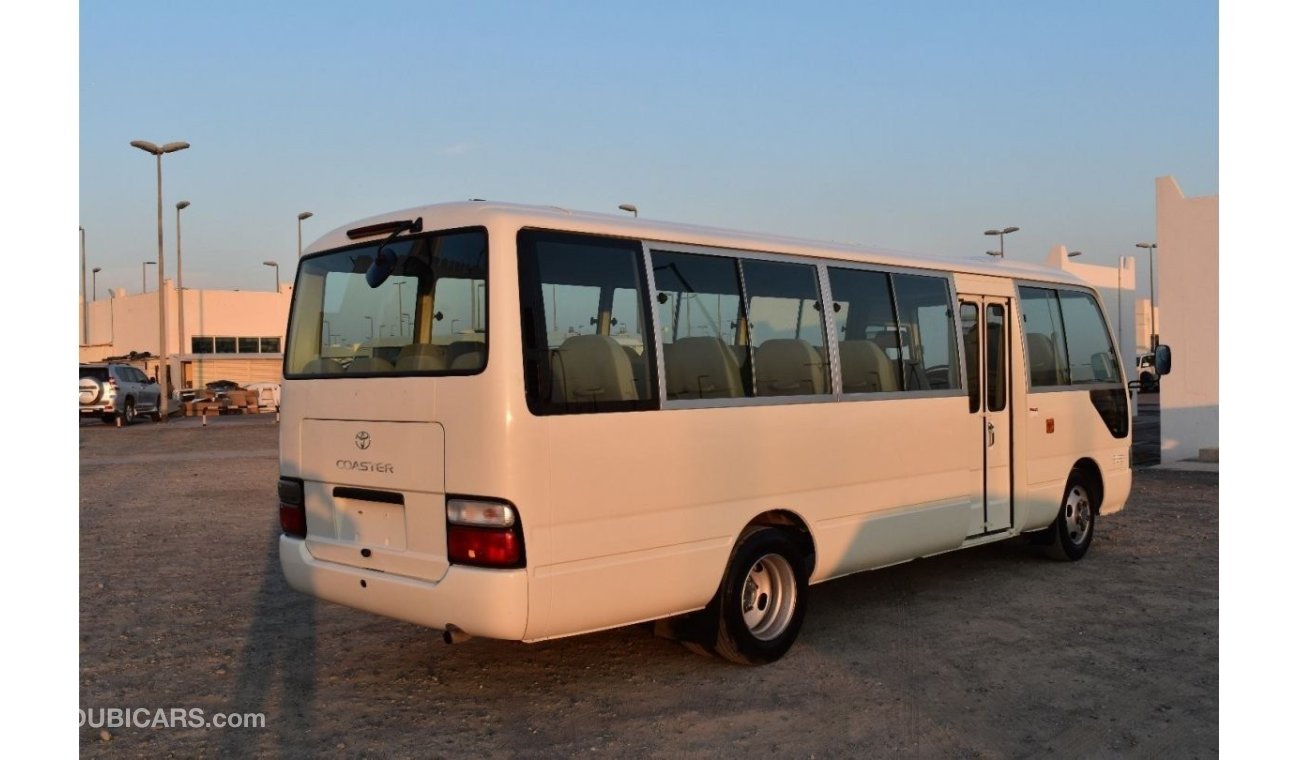 تويوتا كوستر 2016 | TOYOTA COASTER STD ROOF PETROL GLS | 2.7L 30-SEATER V4 | GCC | VERY WELL-MAINTAINED | SPECTAC