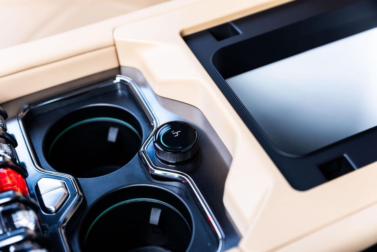 BYD Leopard 8 Smart and Brave Flagship Edition (7 Seats)