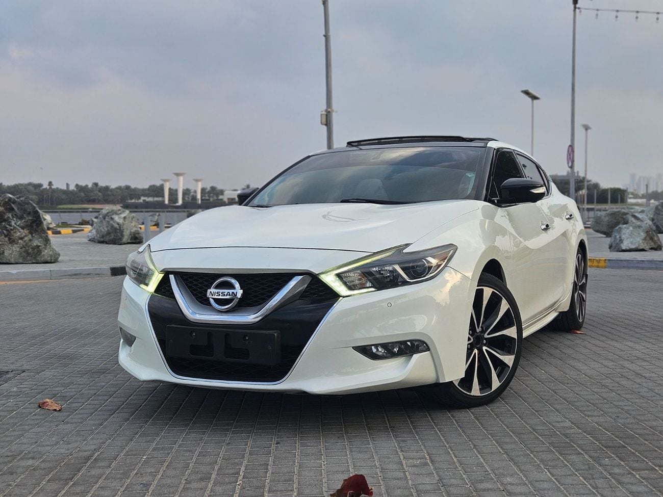 Nissan Maxima SR