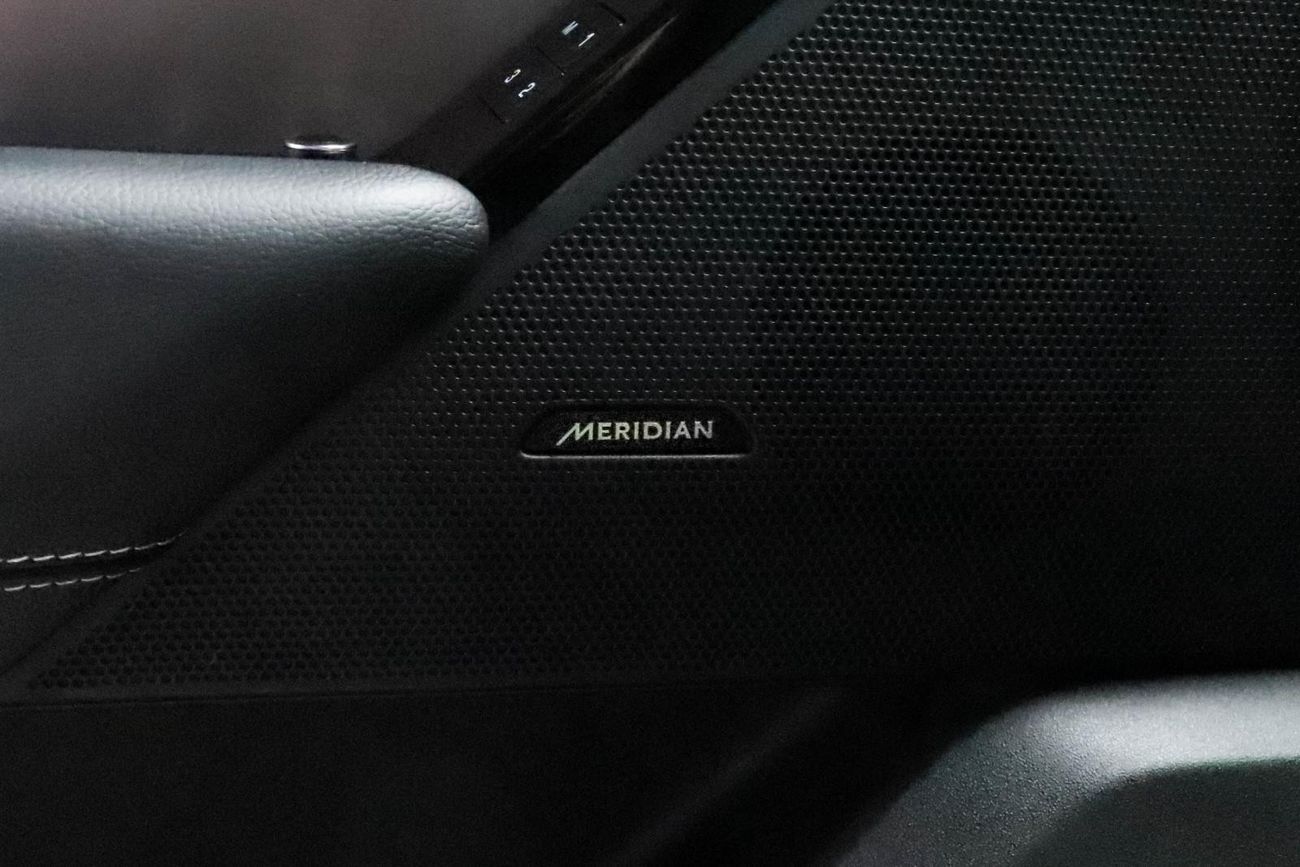 Land Rover Range Rover Velar L560