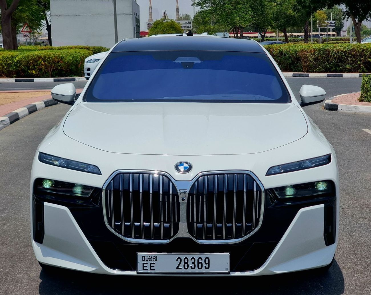 BMW 735i M Sport 5 years Warranty & service 2023 GCC