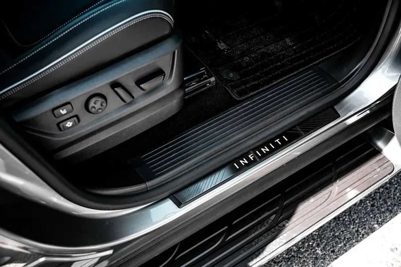 إنفينيتي QX80 Autograph Captain Chairs 3.5L