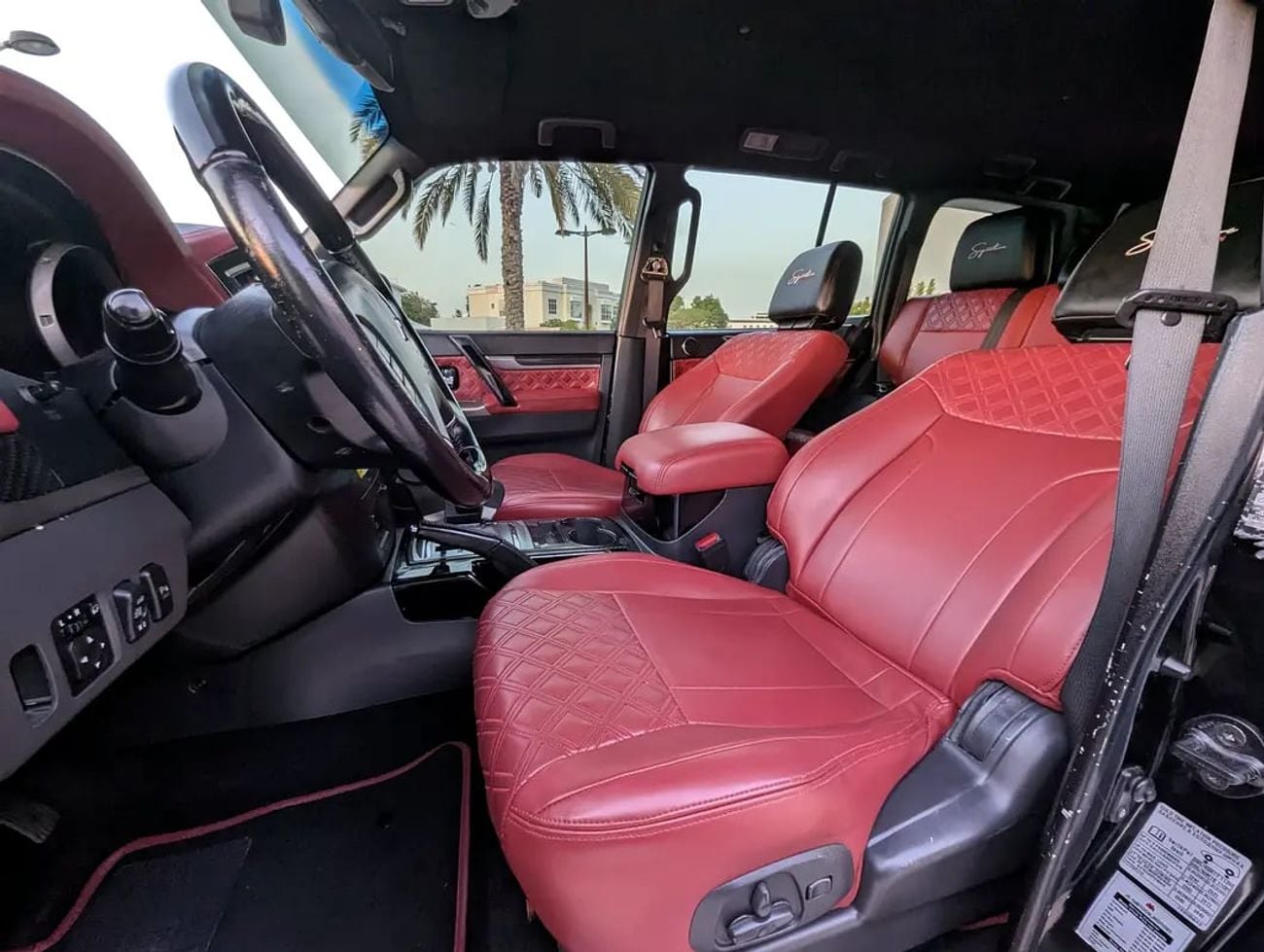 Mitsubishi Pajero Signature Edition GCC Specs