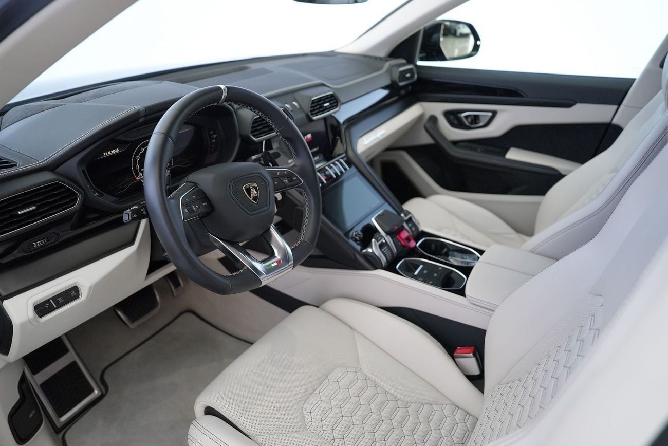 Lamborghini Urus STD 4.0T V8