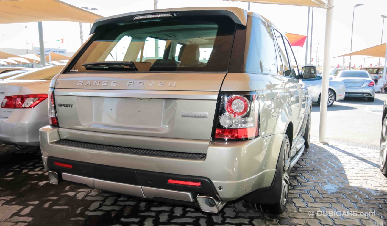 Land Rover Range Rover Sport HSE With autobiography Badge