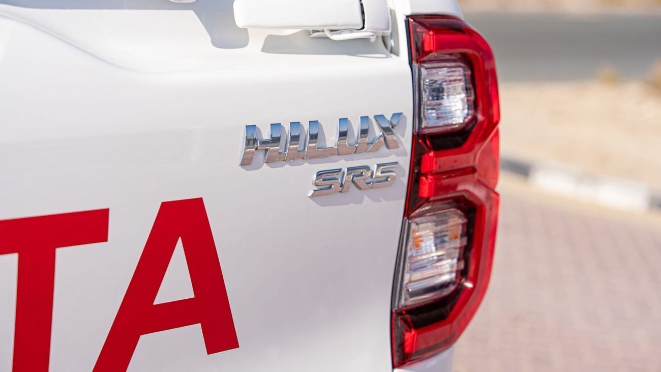 Toyota Hilux GLX 2.7L - Manual - White Inside Maroon | Export Only