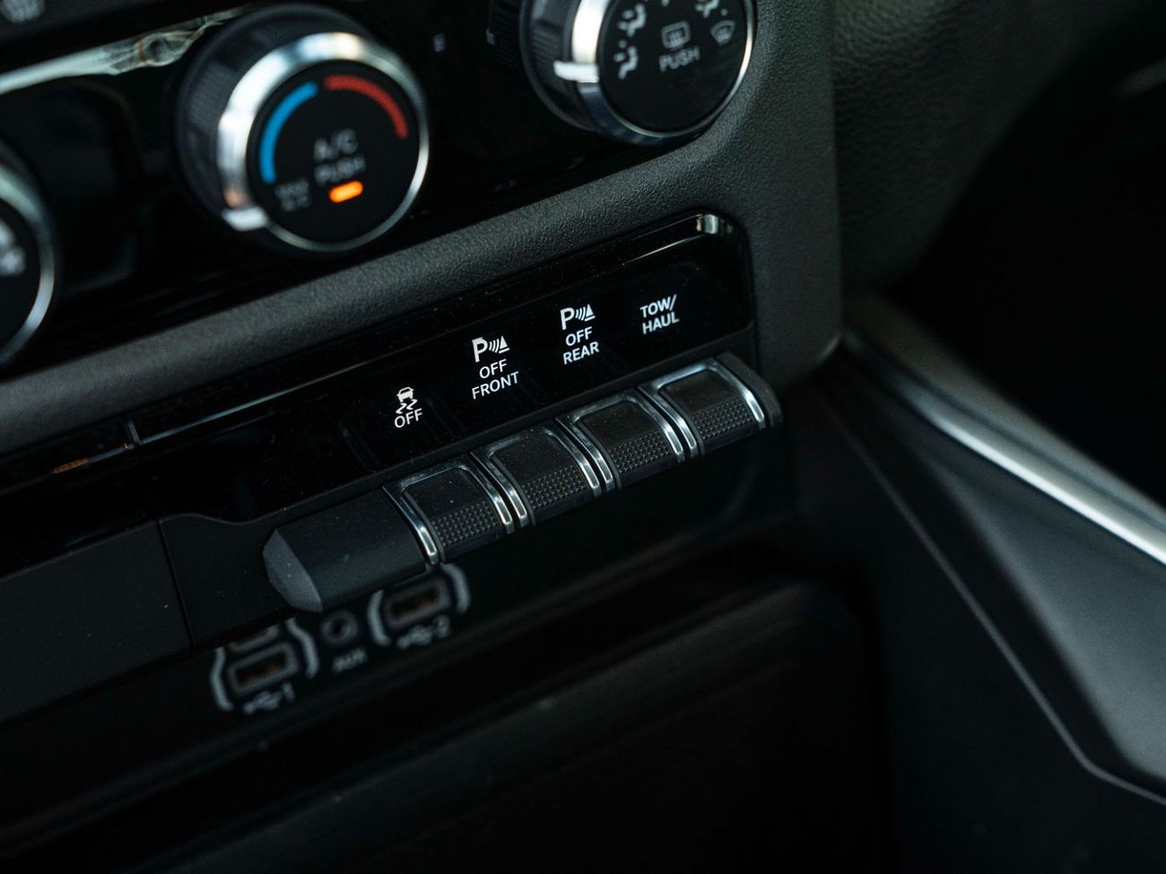 رام 1500 Bighorn Crew Cab 5.7L