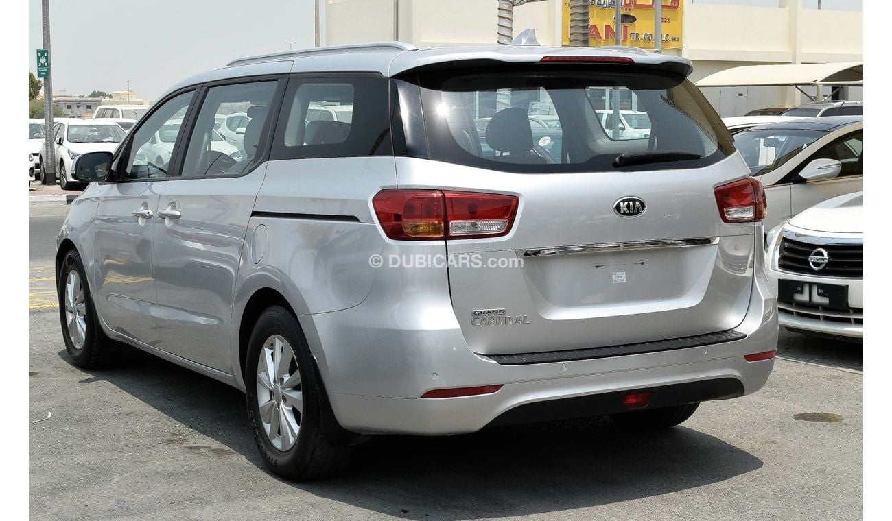 كيا كارنيفال