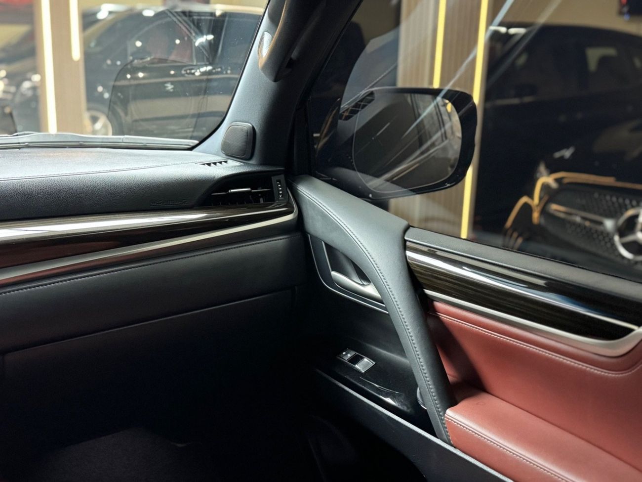 Lexus LX 570 Sport 5.7L