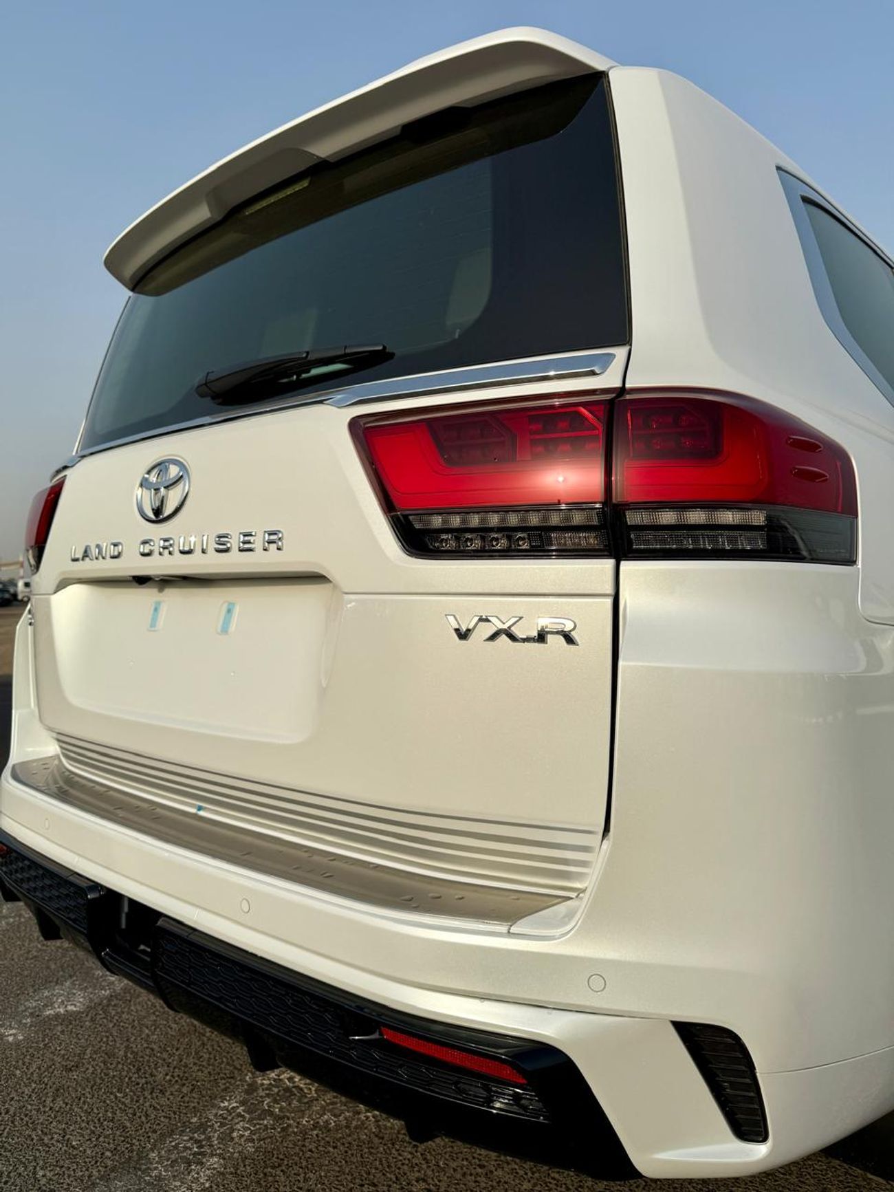 Toyota Land Cruiser VXR 3.5L