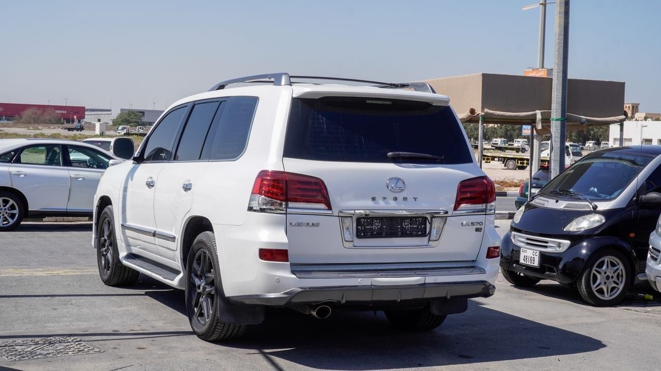 Lexus LX 570 S