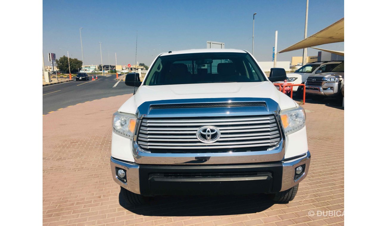 Toyota Tundra سياره نظيفه جدا بدون حوادث بحاله ممتاذه جدا